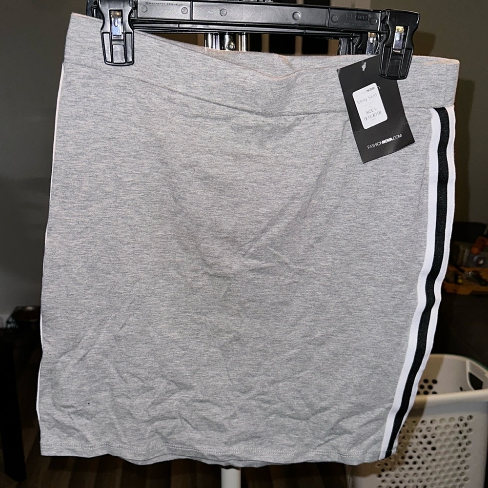 Fashion nova skirt
